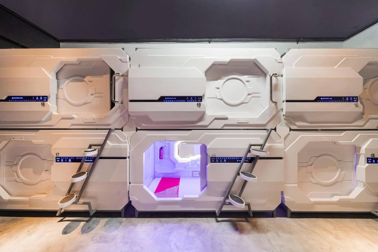 Oyo 89635 Modular Langkawi Capsule Hotel Padang Mat Sirat Exterior foto